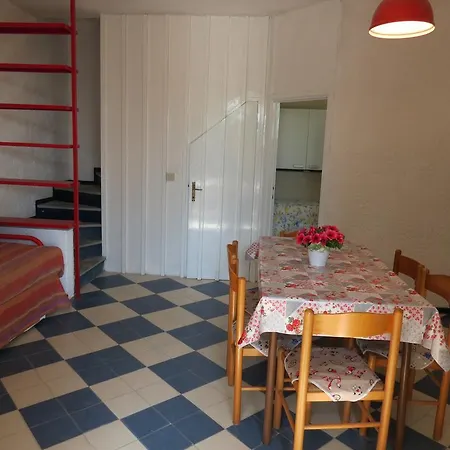 Villetta Cenam 37 Apartment *